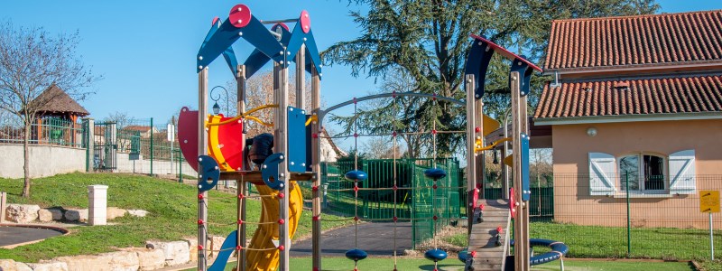 Double Jeu - Mairie Satolas-et-Bonce